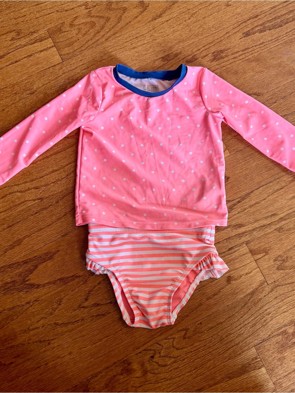 BabyGAP Girls Pink White Polka-Dot Long-Sleeve Rashguard Set with Blue Trim